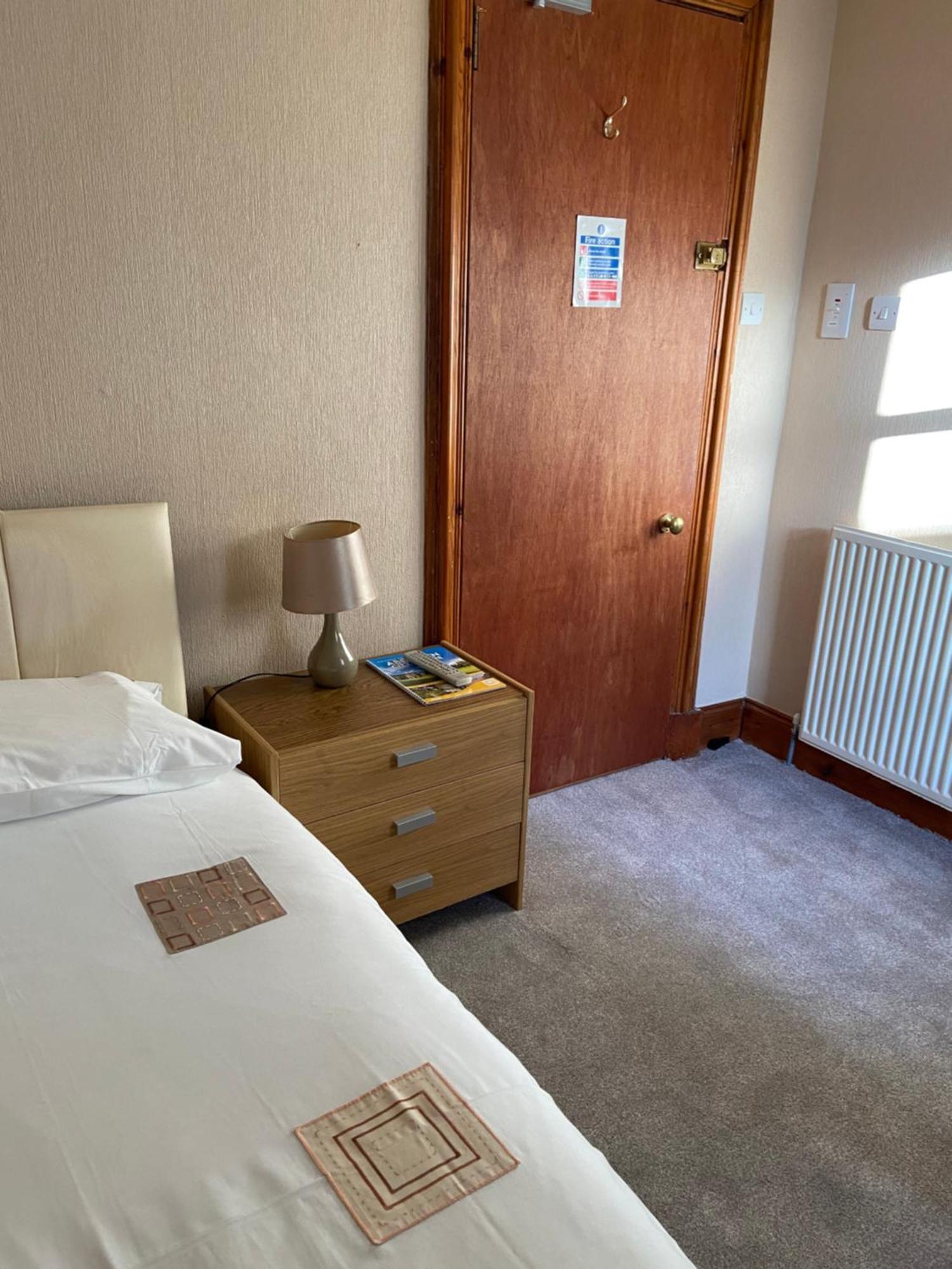 Belhaven Private Hotel Aberdeen Bagian luar foto
